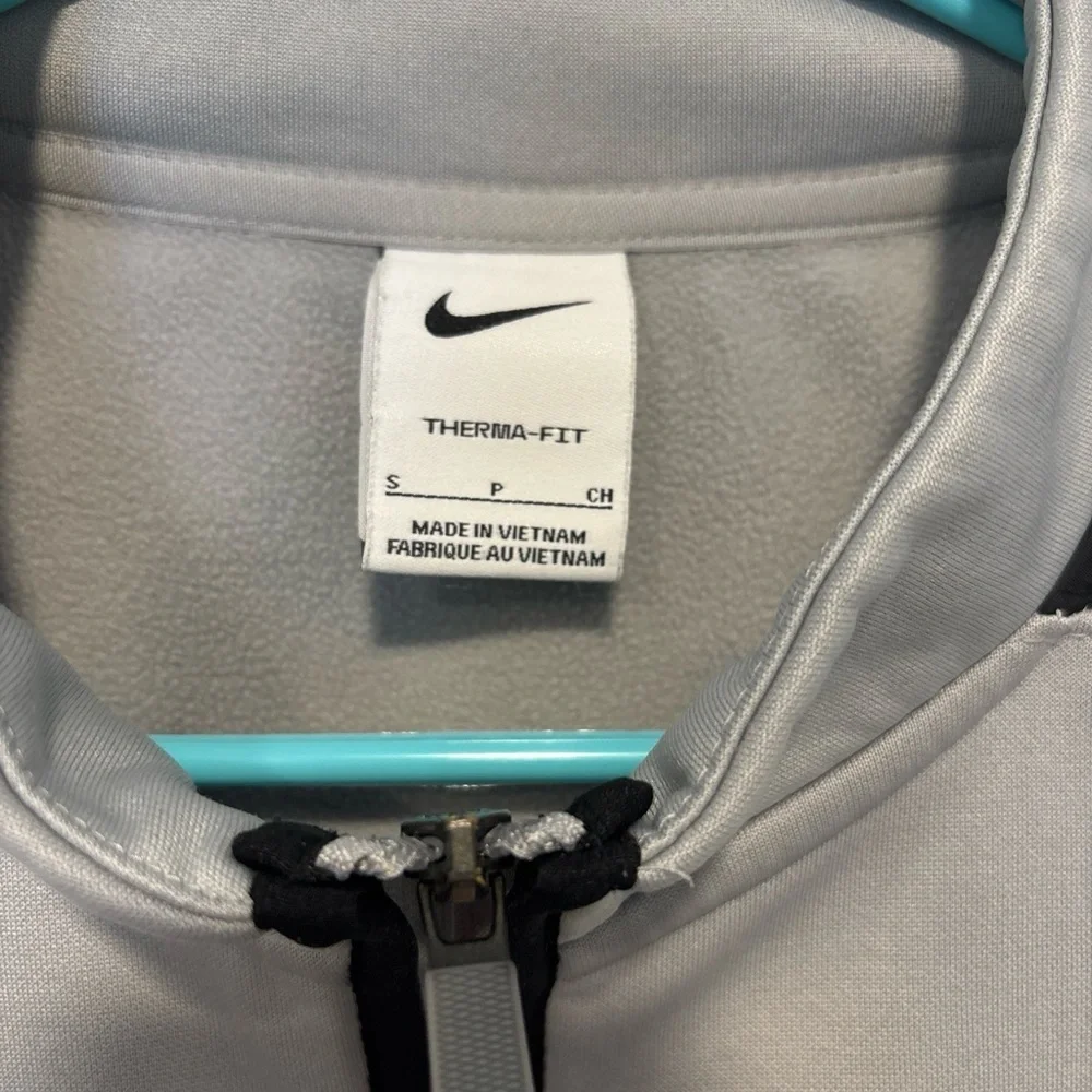 Nike Therma-Fit Gray and Black Vest